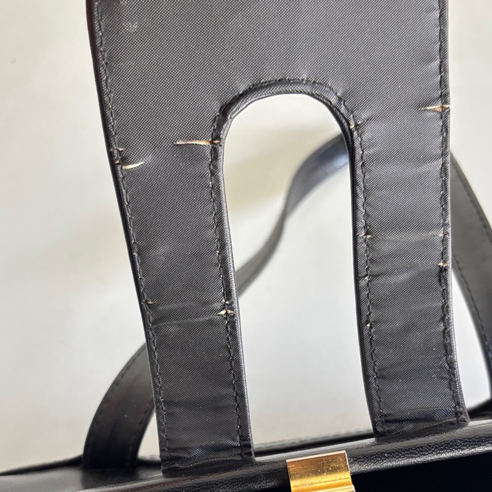 Vintage Black Leather Shoulder Bag - Picture 12 of 12